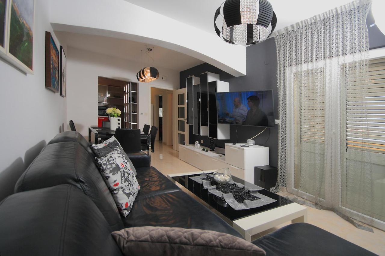 Lavanda Residence With Heated Pool Trogir Split Donji Okrug  ภายนอก รูปภาพ