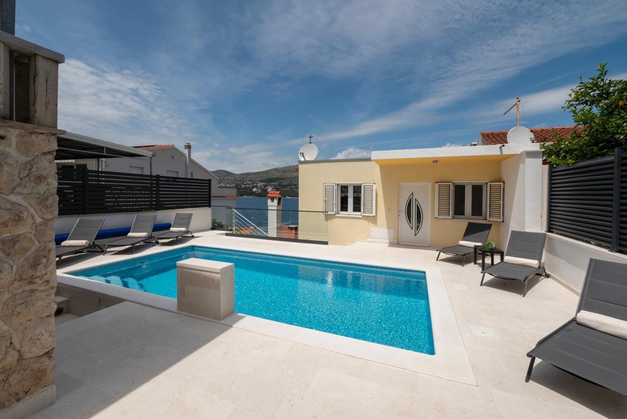 Lavanda Residence With Heated Pool Trogir Split Donji Okrug  ภายนอก รูปภาพ