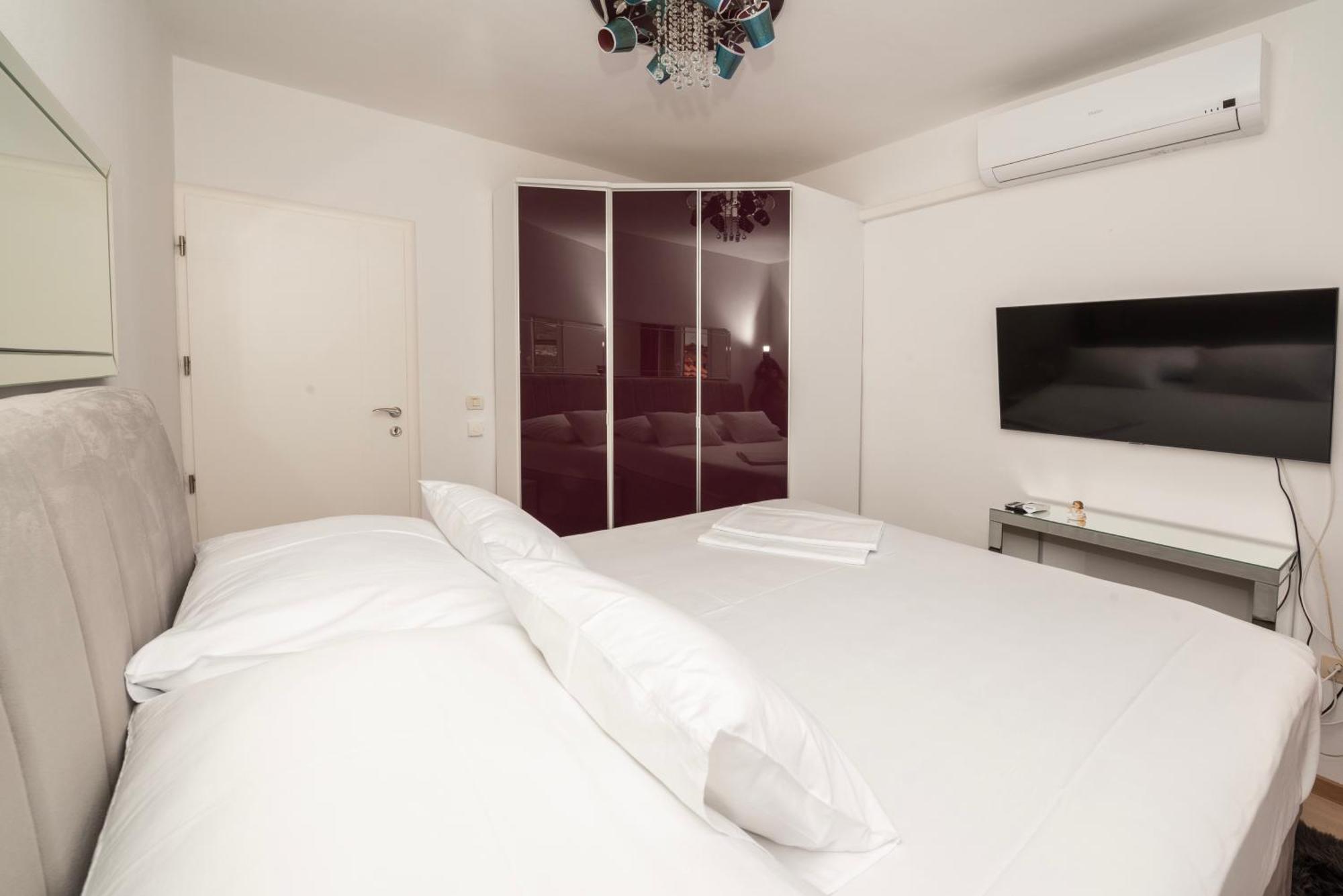 Lavanda Residence With Heated Pool Trogir Split Donji Okrug  ภายนอก รูปภาพ