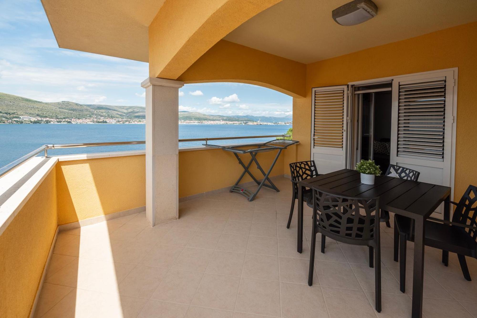 Lavanda Residence With Heated Pool Trogir Split Donji Okrug  ภายนอก รูปภาพ