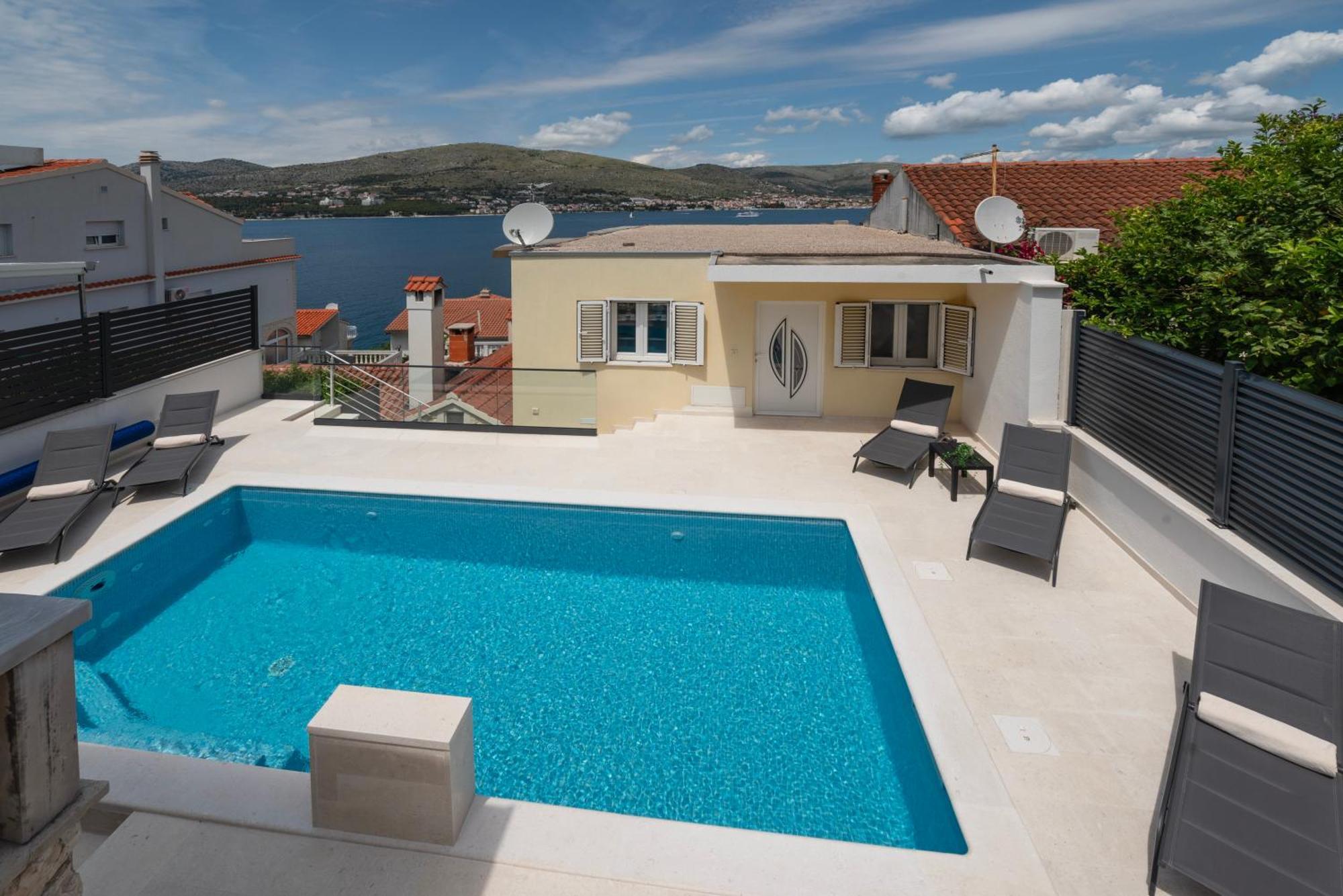 Lavanda Residence With Heated Pool Trogir Split Donji Okrug  ภายนอก รูปภาพ